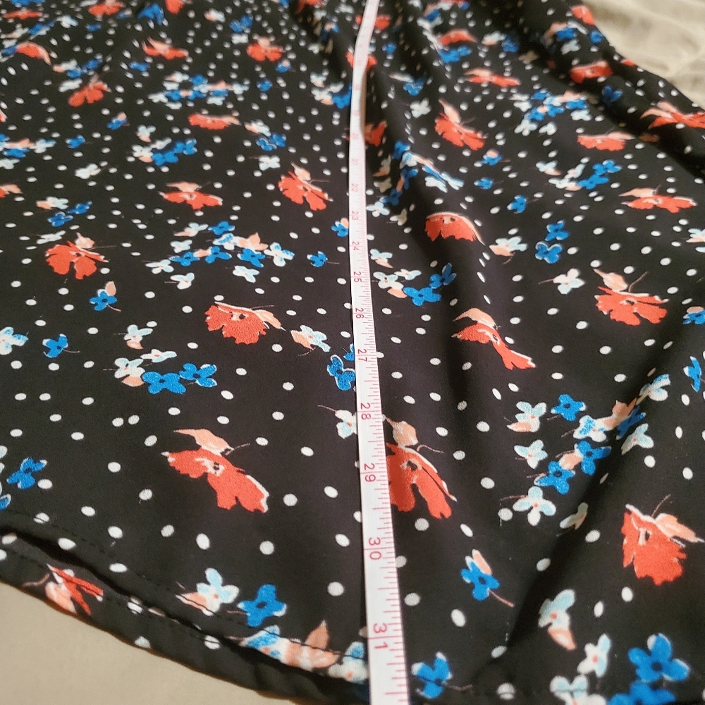 Black floral sheer torrid tank - Picture 4 of 5